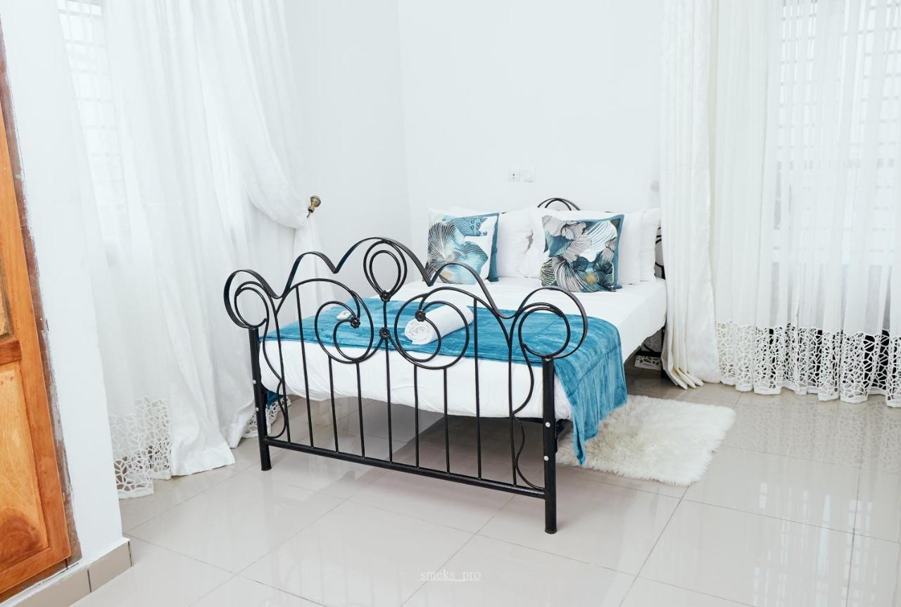 L'Immeuble Queen M.N.M Duala Zewnętrze zdjęcie
